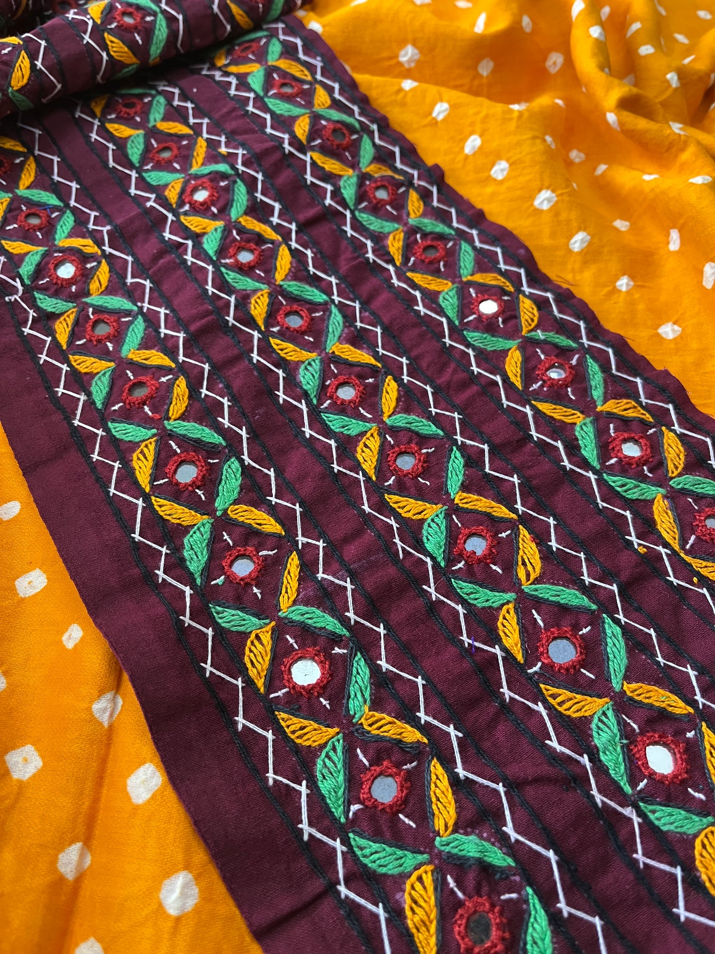 KP63 Kutchwork Border