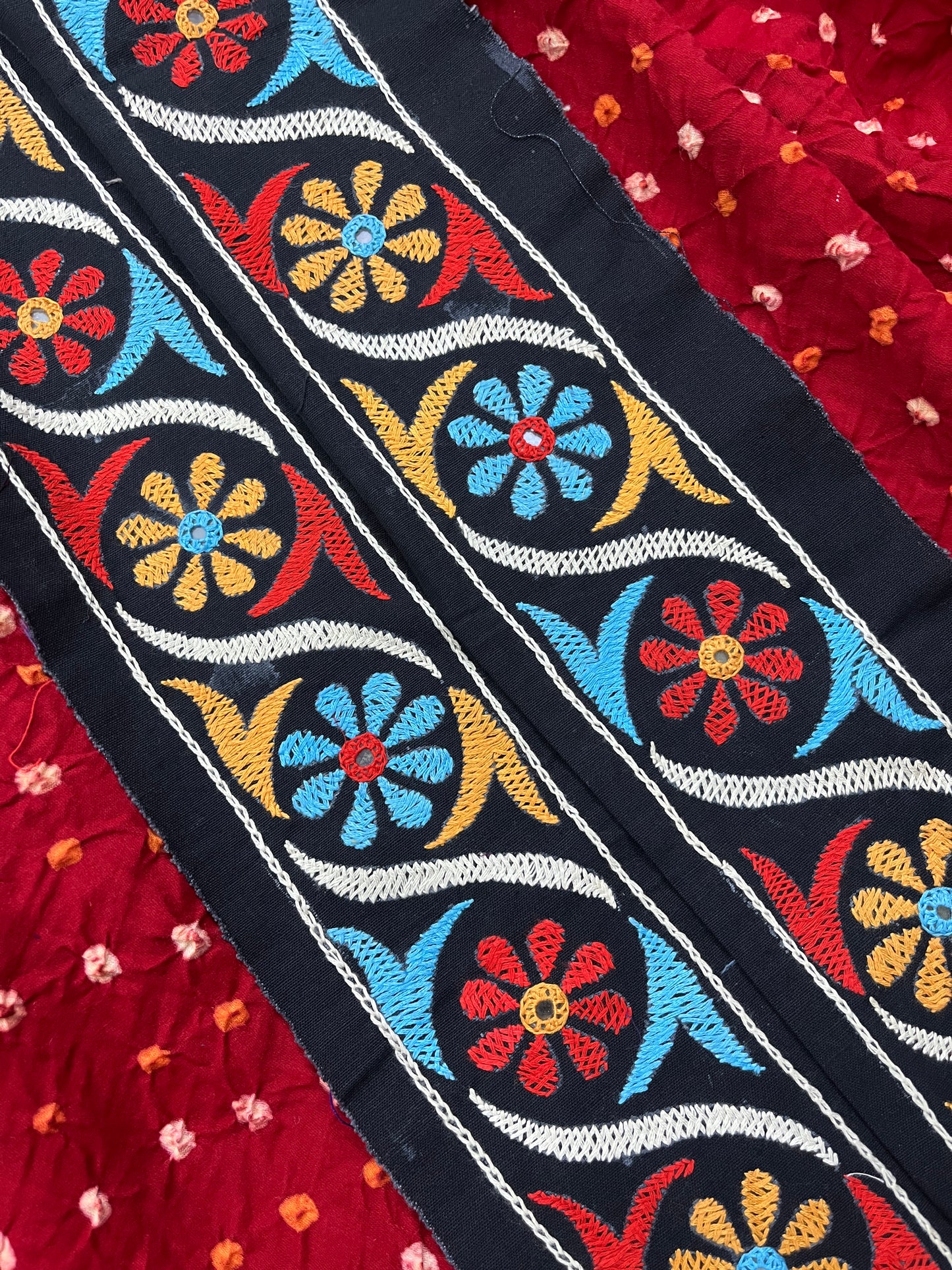 Kutchwork Border