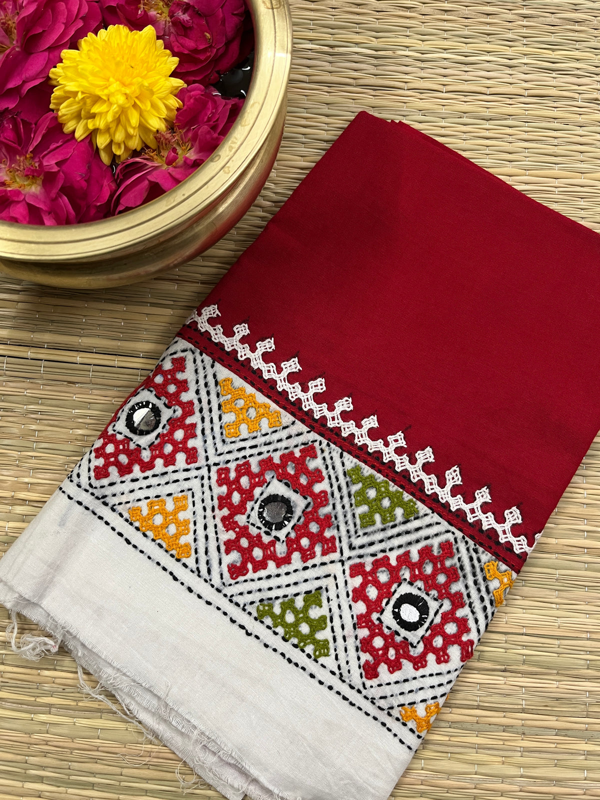 DKUBP26 Dual Color Kutchwork Blouse Piece