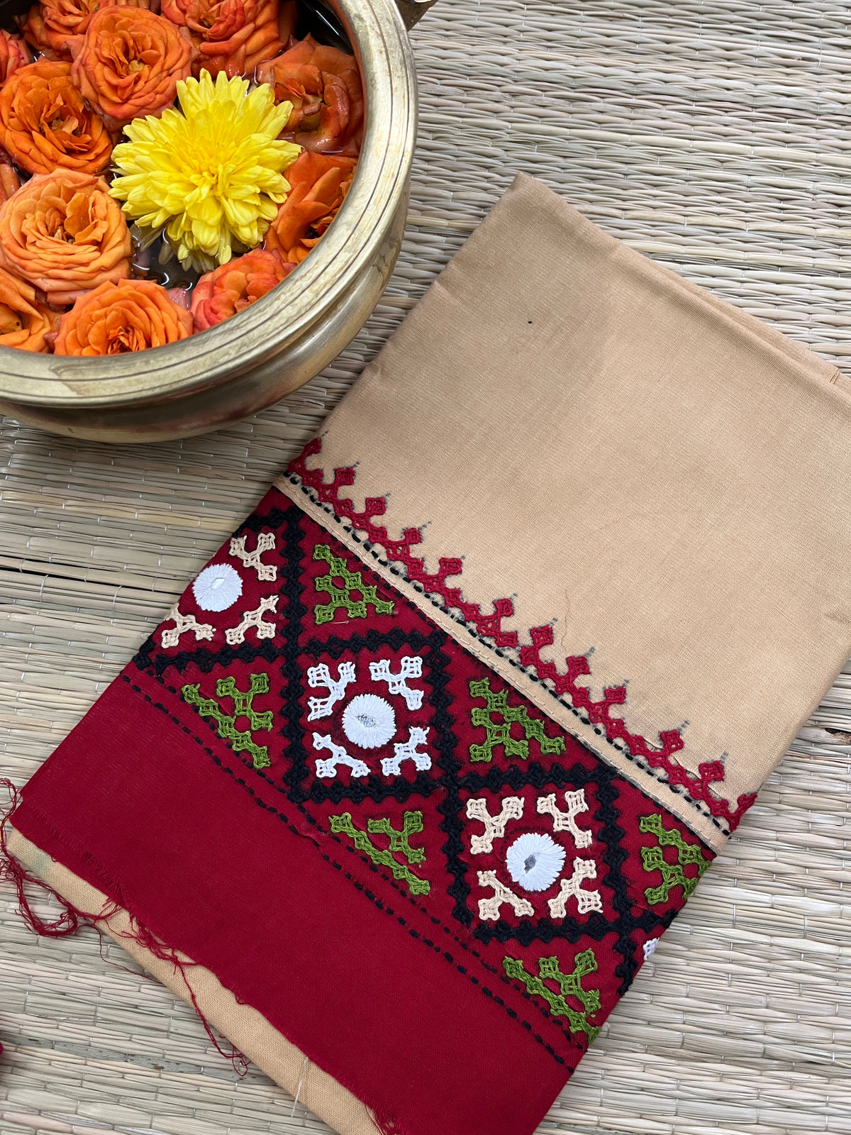DKUBP28 Dual Color Kutchwork Blouse Piece