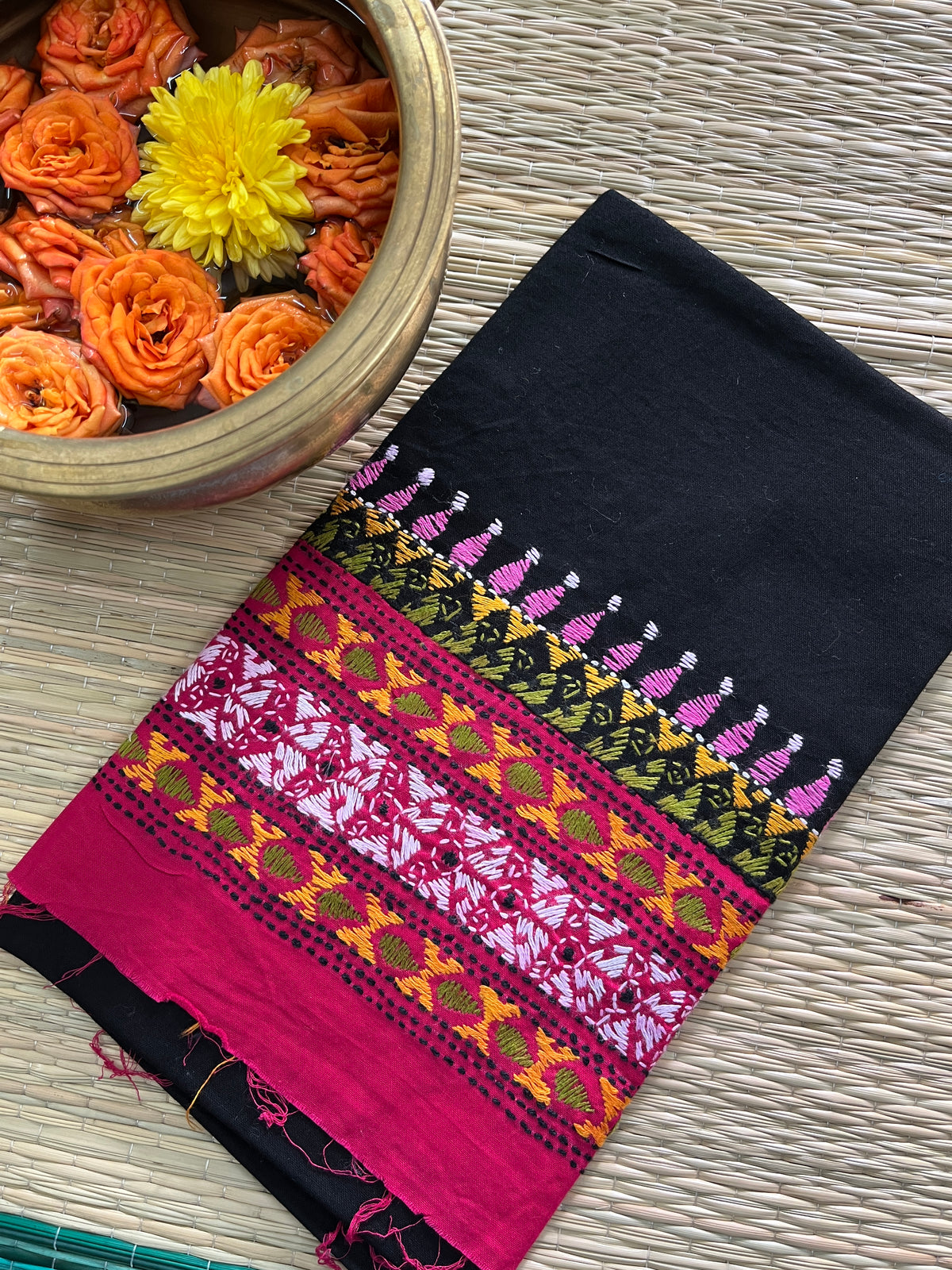 DKABP87 Dual Color Kanthawork Blouse Piece