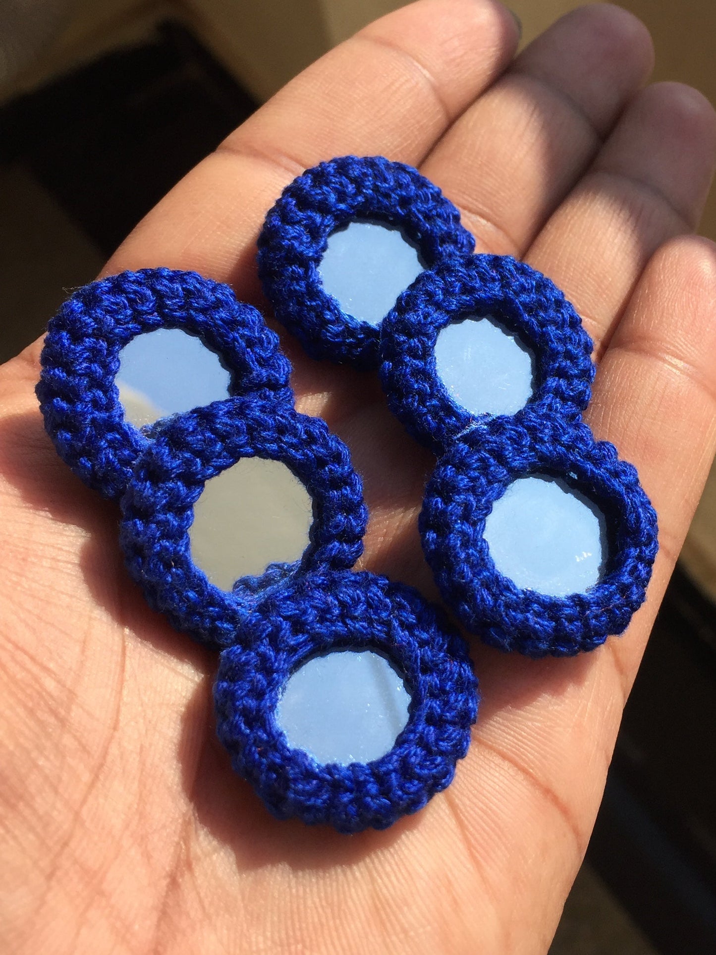 Round Mirror Buttons