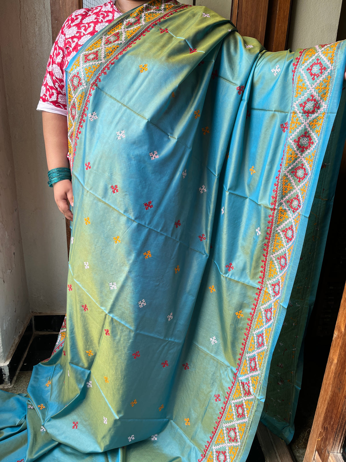 ELEGANT Kutchwork Saree