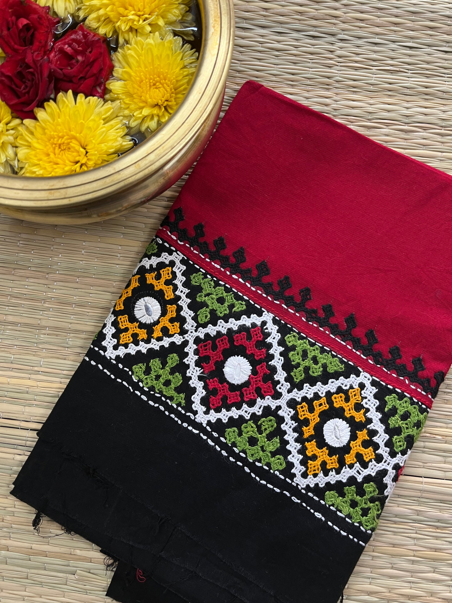 DKUBP15 Dual Color Kutchwork Blouse Piece