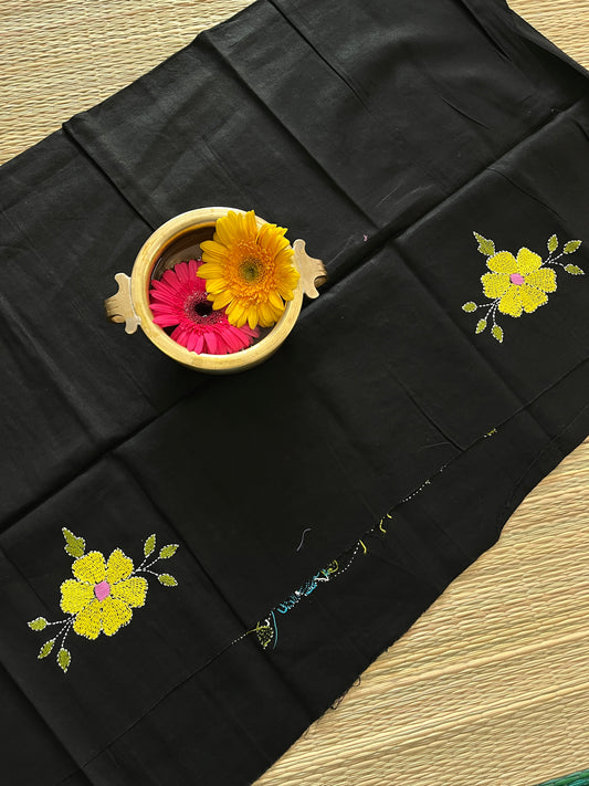 DKBP25 Designer Kanthawork Blouse Piece