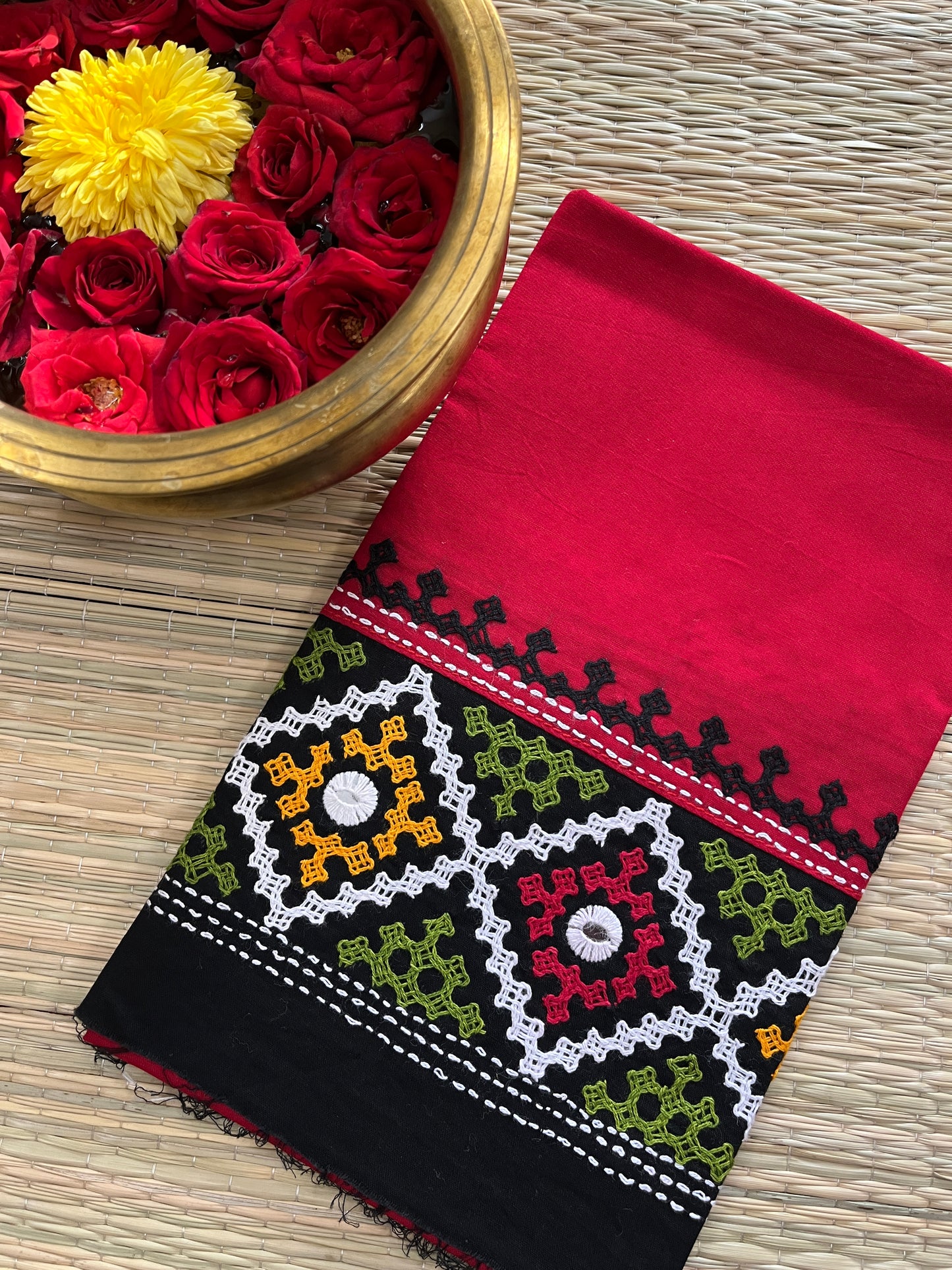 DKUBP17 Dual Color Kutchwork Blouse Piece