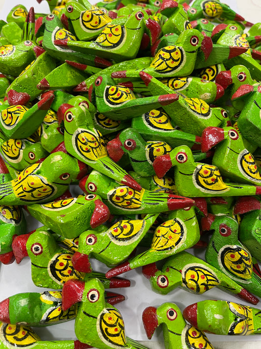 Big Parrot Buttons