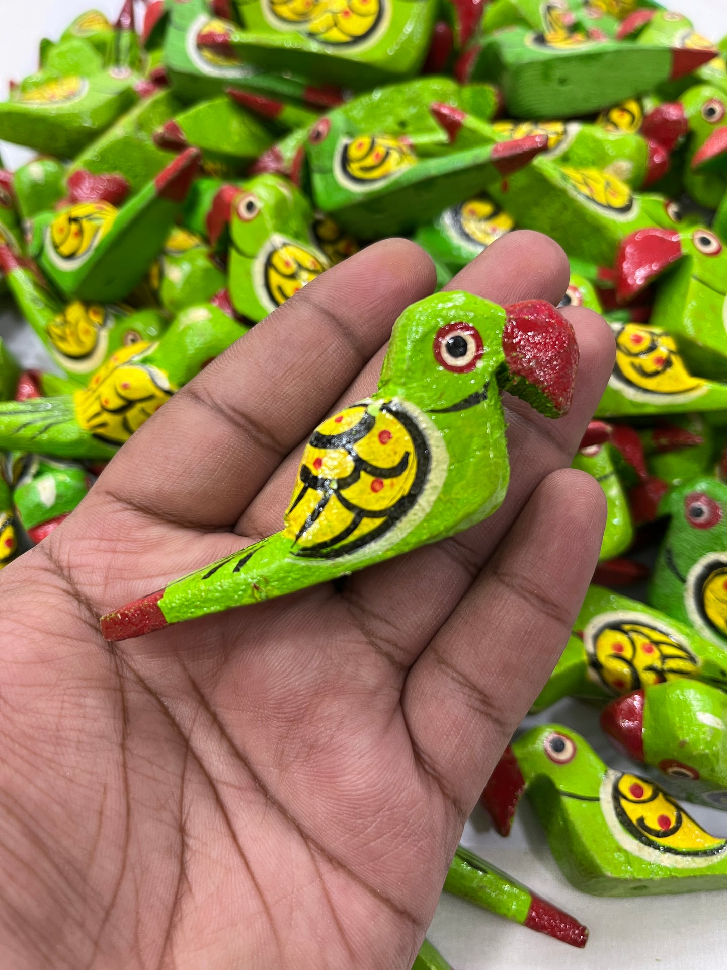 Big Parrot Buttons