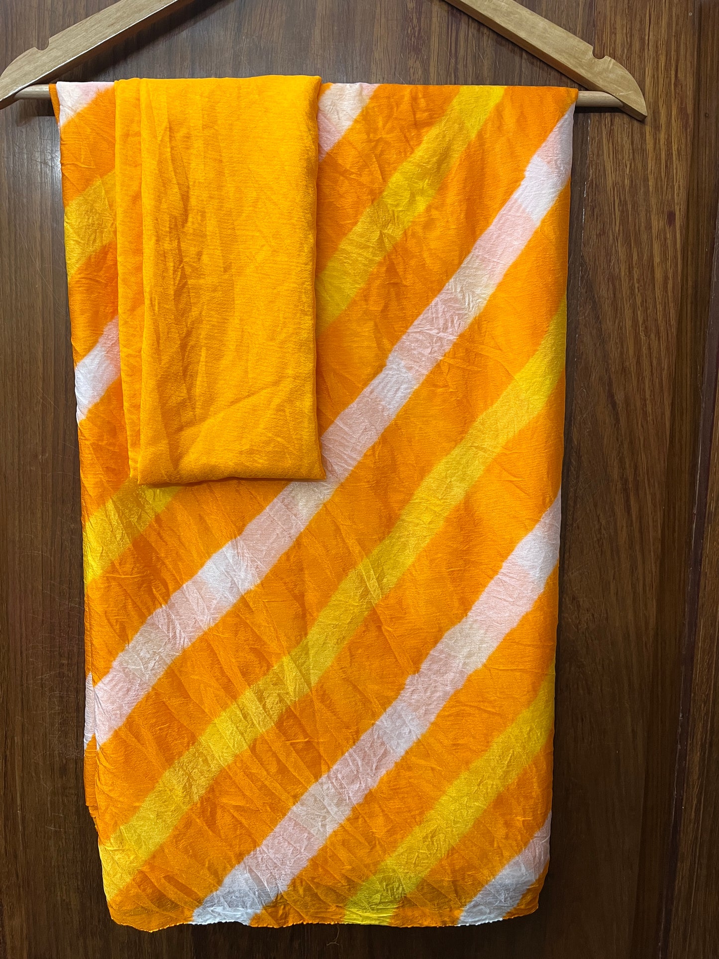 Mothra Lehariya Saree