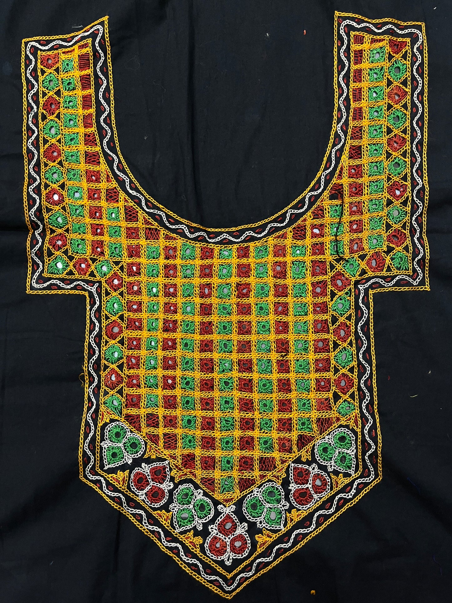 BYK37 Banjara Neckyoke