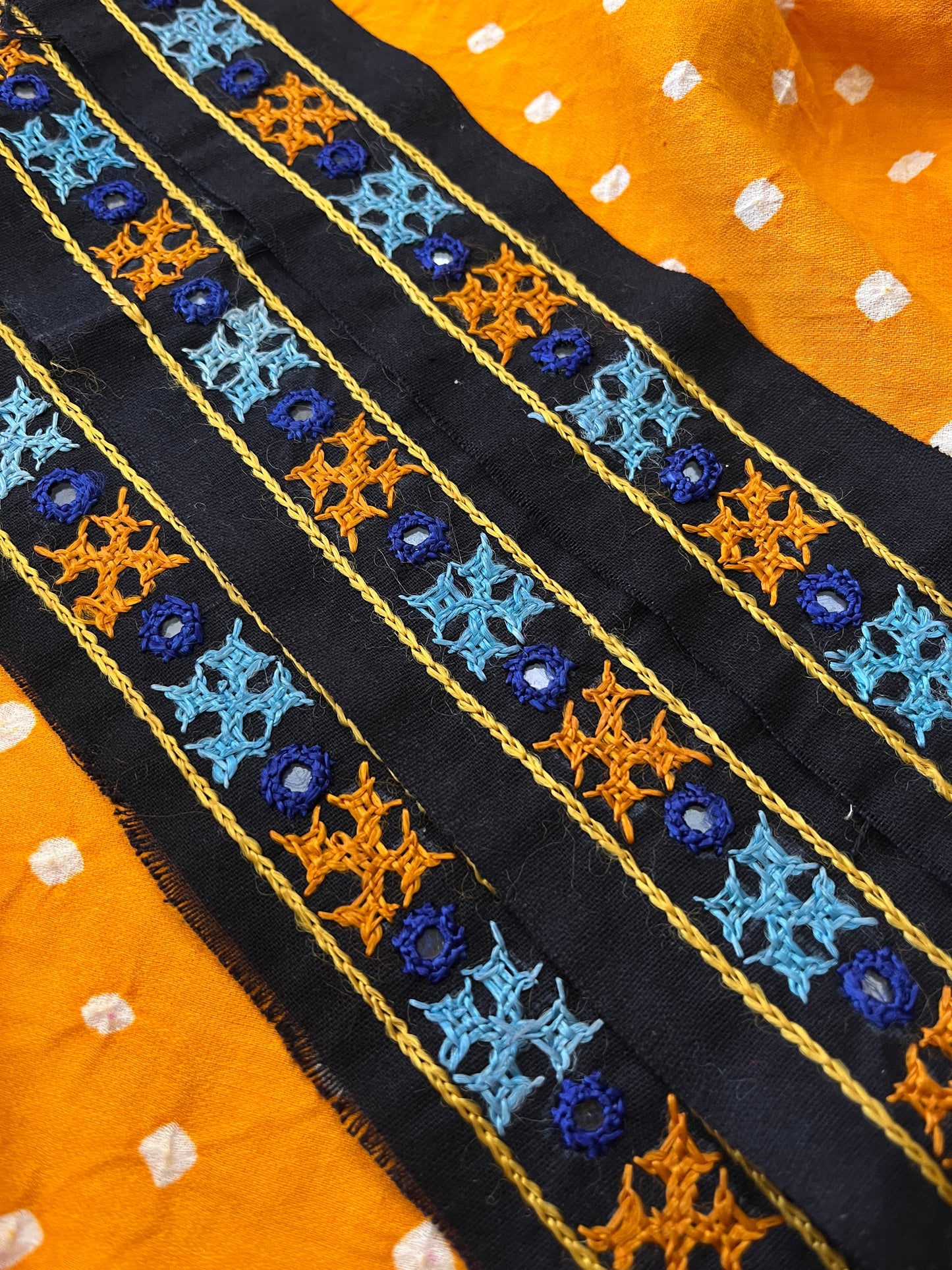 KB30 Kutchwork Border