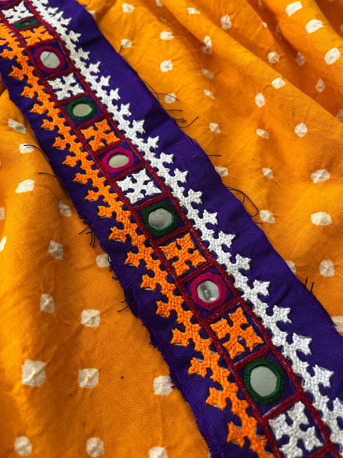 KB60 Kutchwork Border