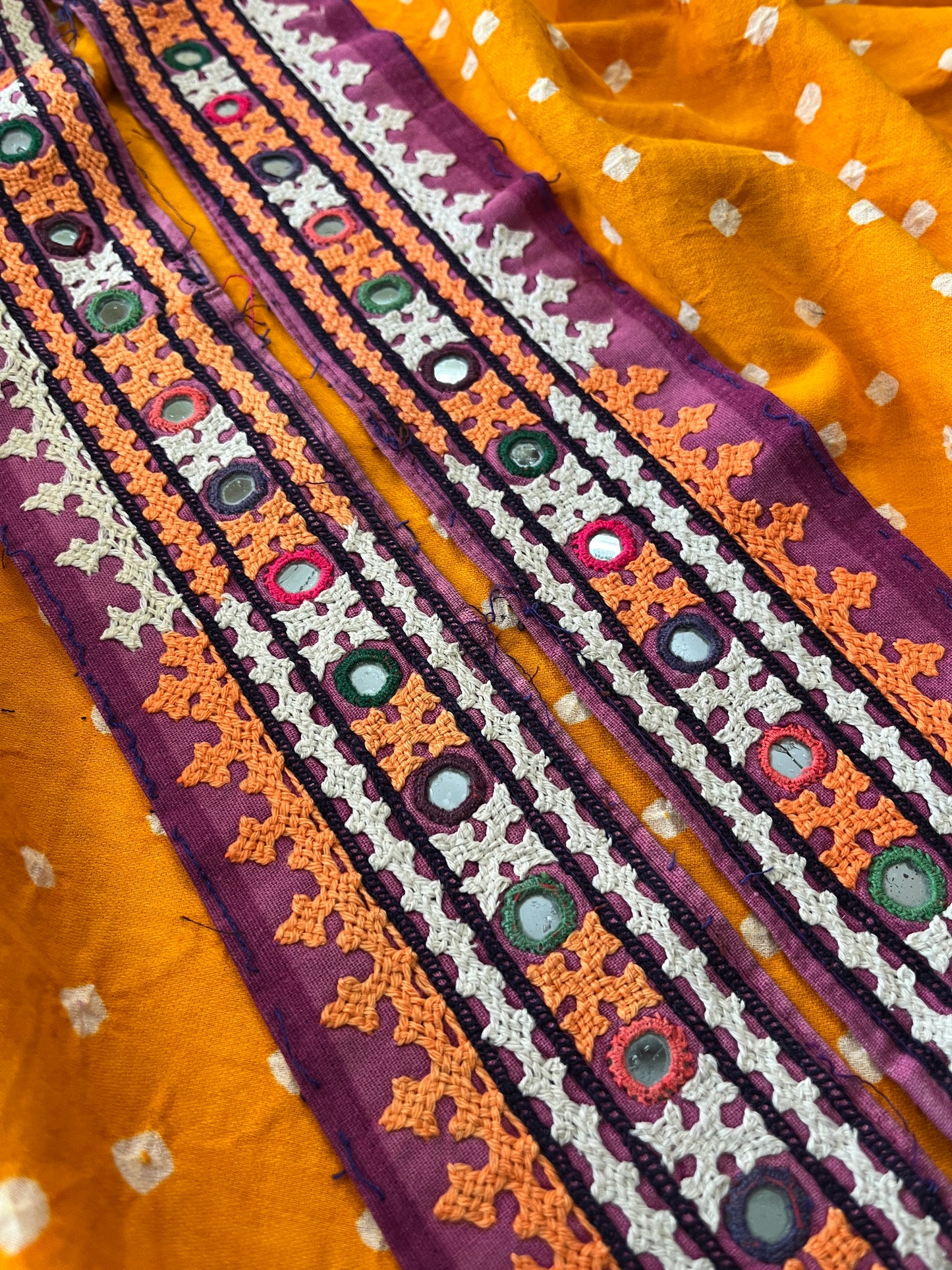 KB75 Kutchwork Border