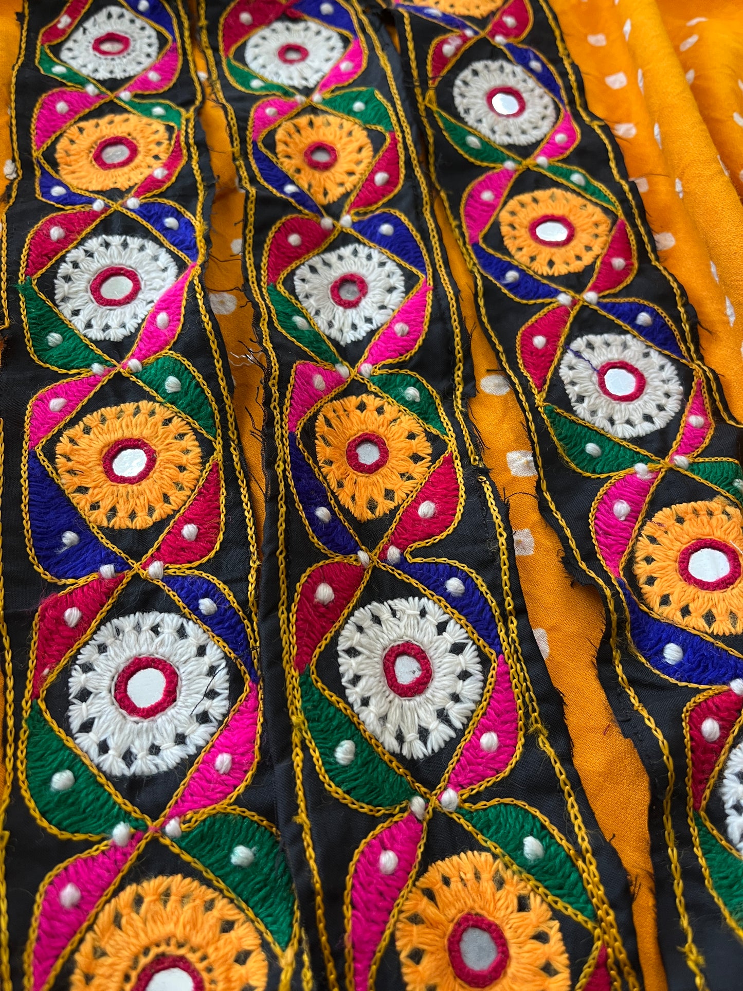 KB90 Kutchwork Border