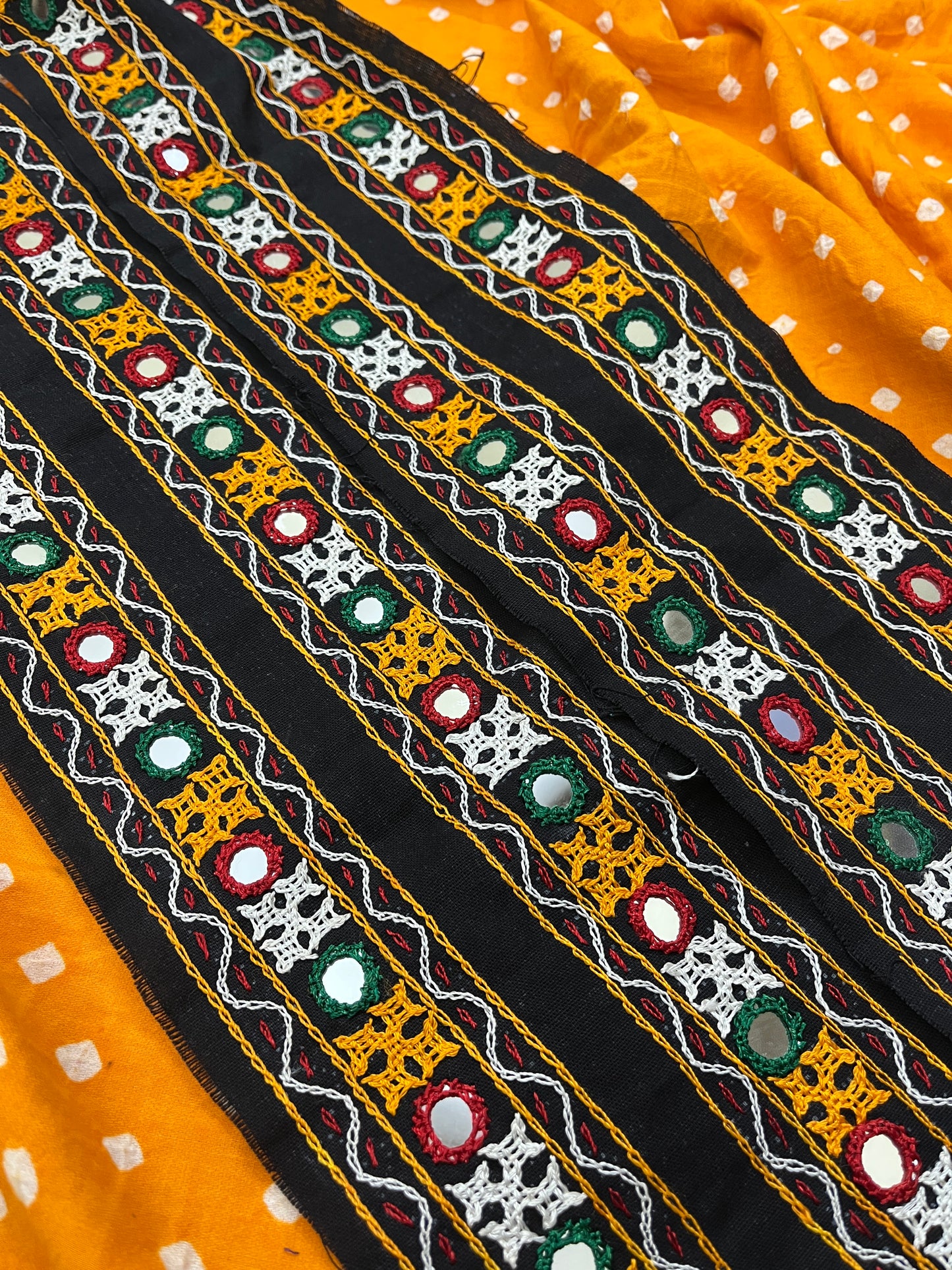 KB81 Kutchwork Border