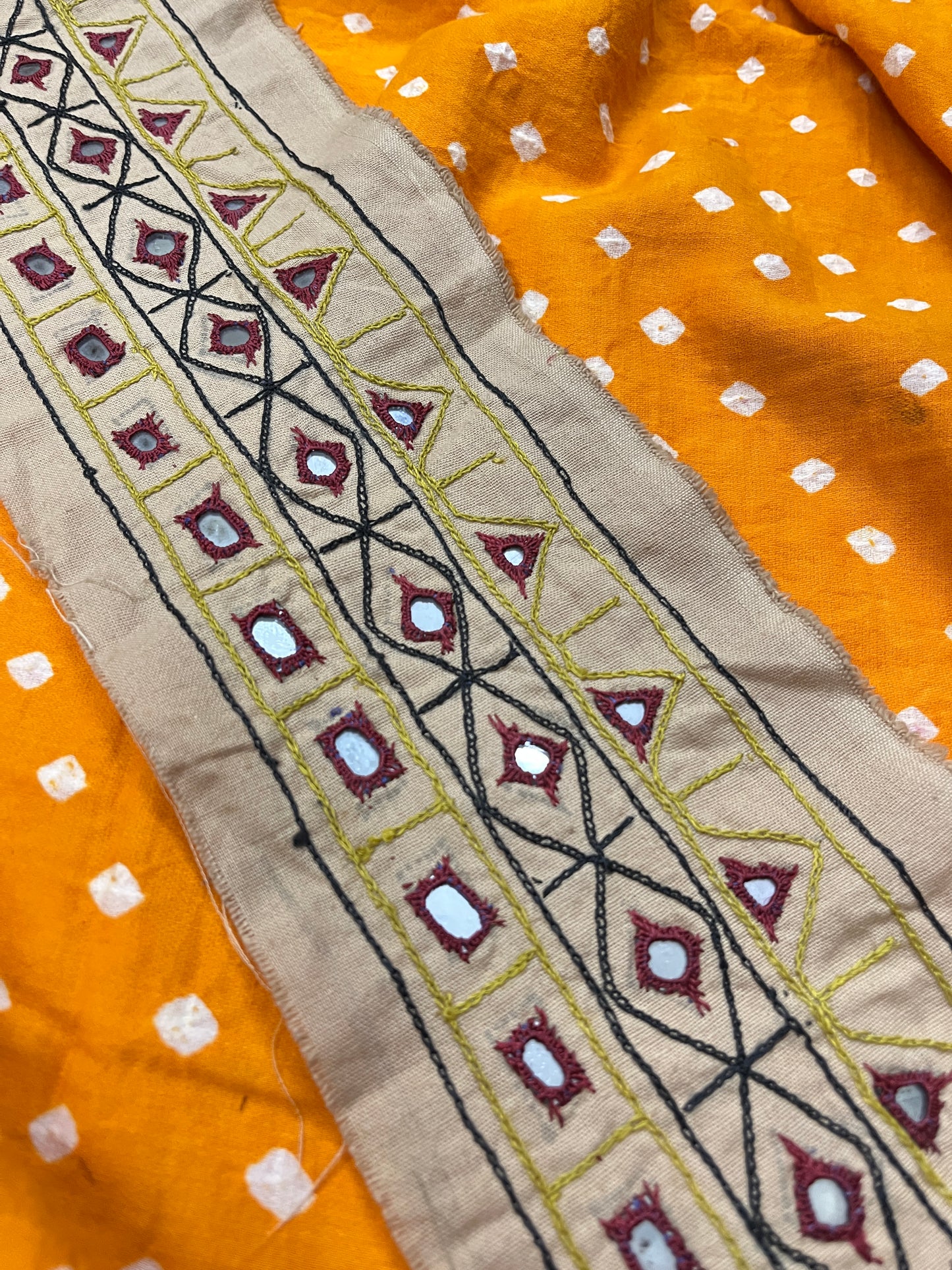 KB82 Kutchwork Border