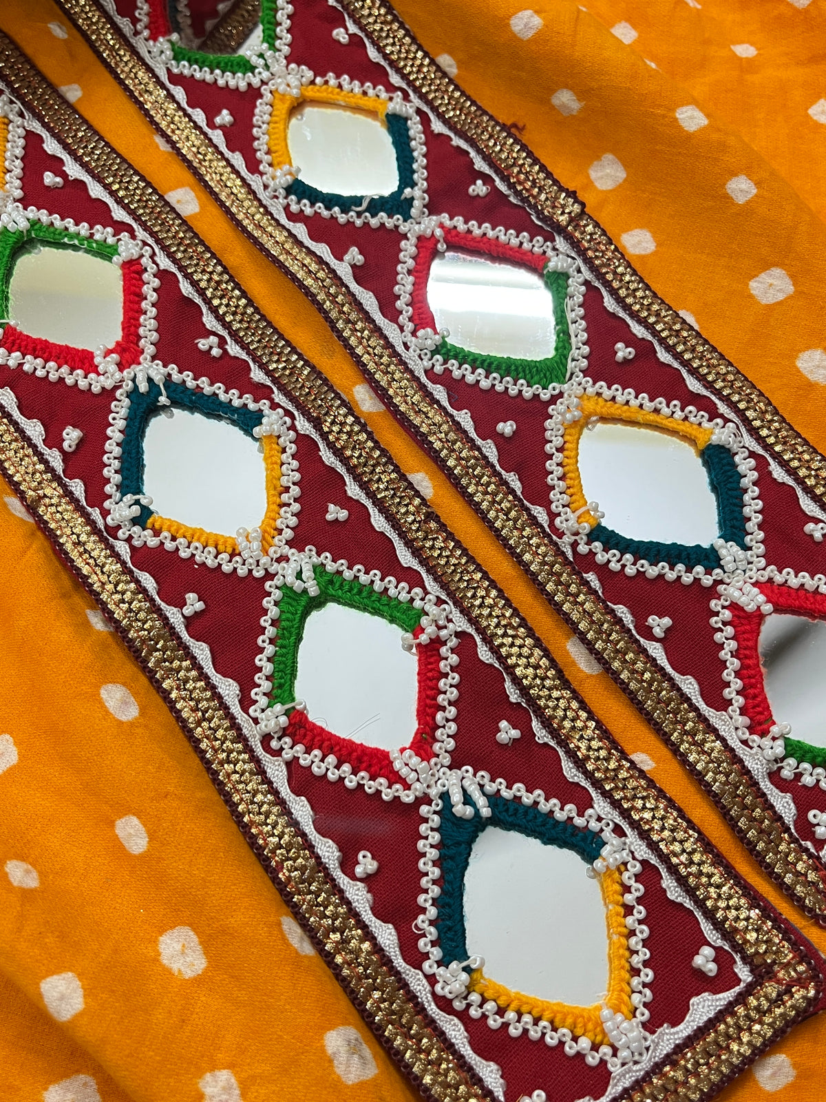 KB23 Banjara Mirror Border