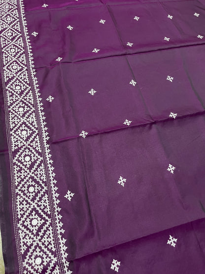 LAAJWAAB Kutchwork Saree
