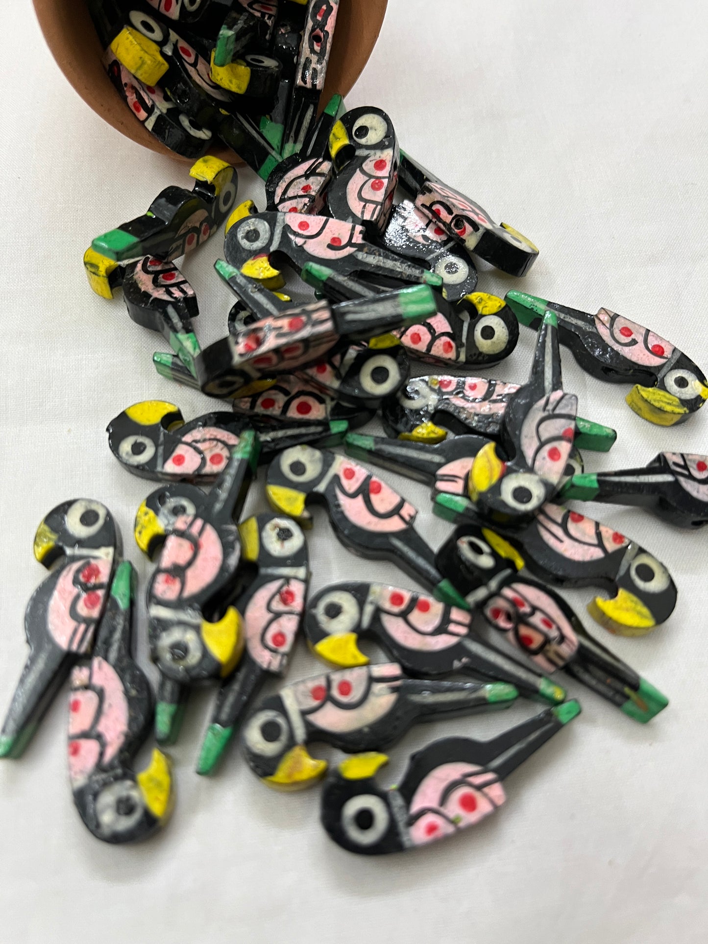 BLACK Parrot Buttons