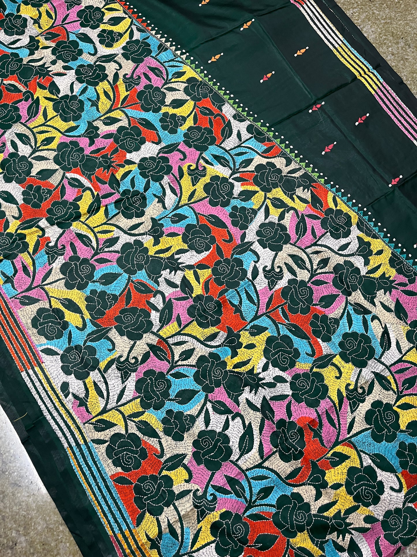 GULAABO Kanthawork Saree