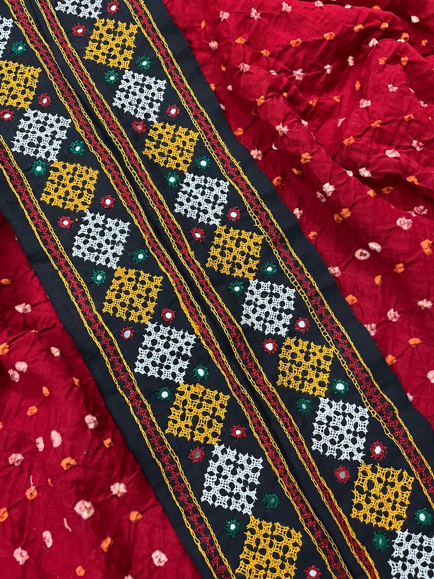 Kutchwork Border