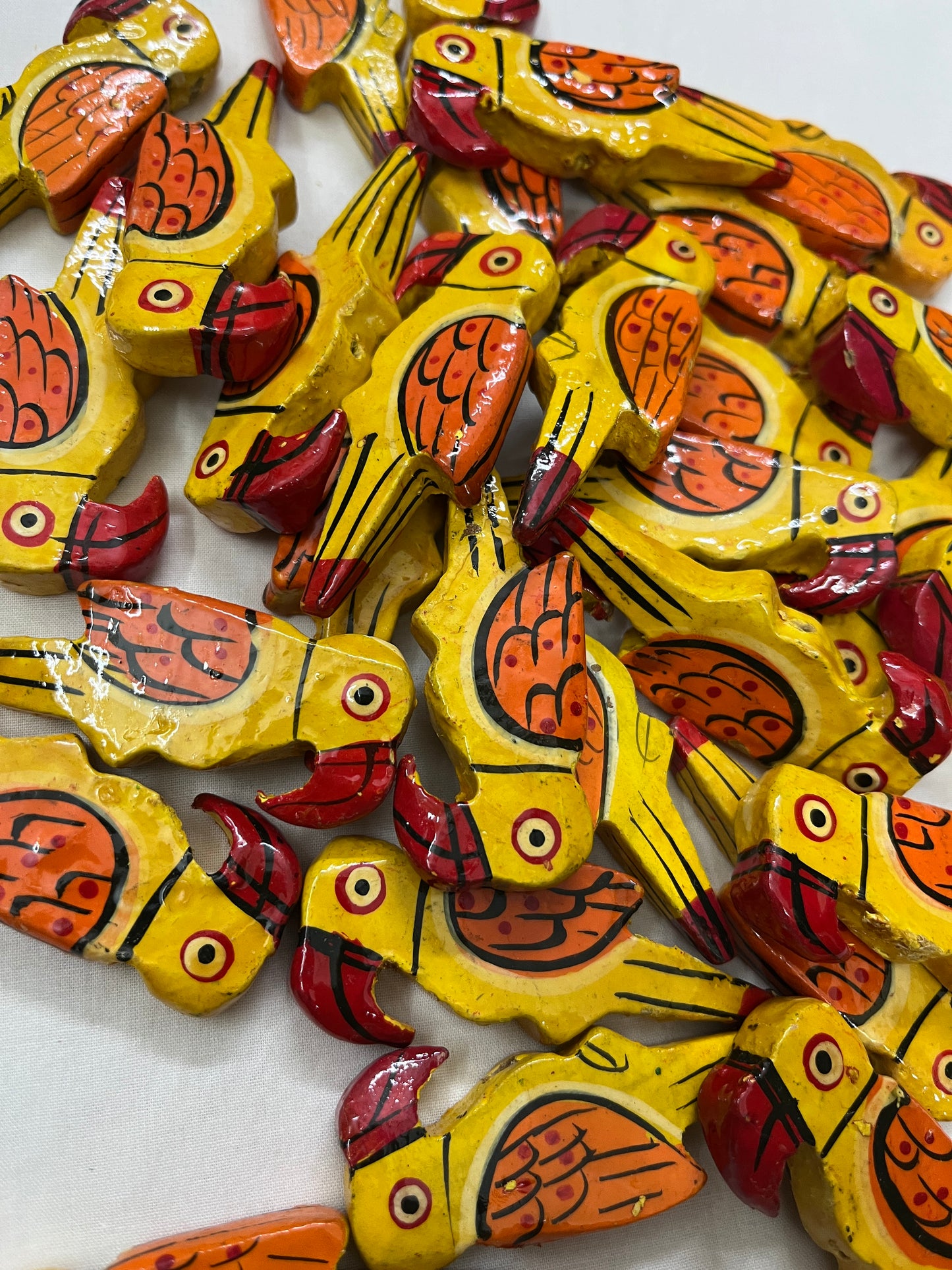 Big Parrot Buttons