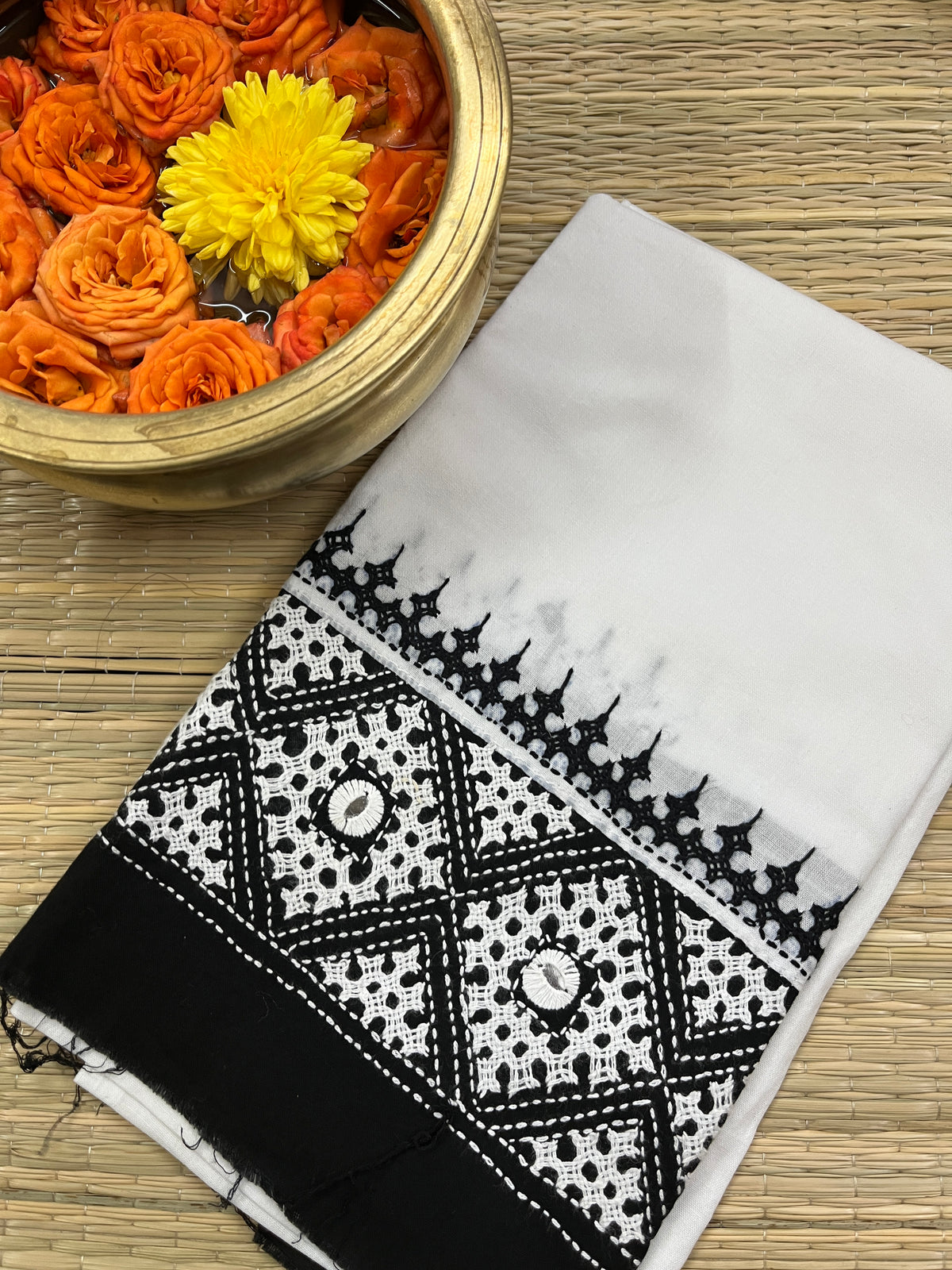 DKUBP37 Dual Color Kutchwork Blouse Piece