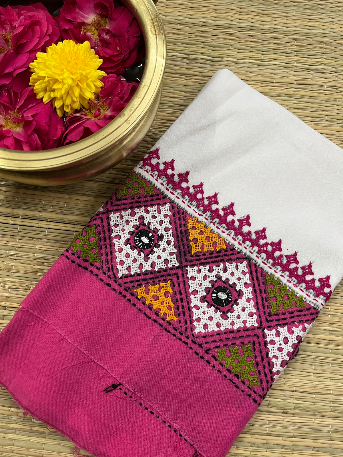 DKUBP48 Dual Color Kutchwork Blouse Piece