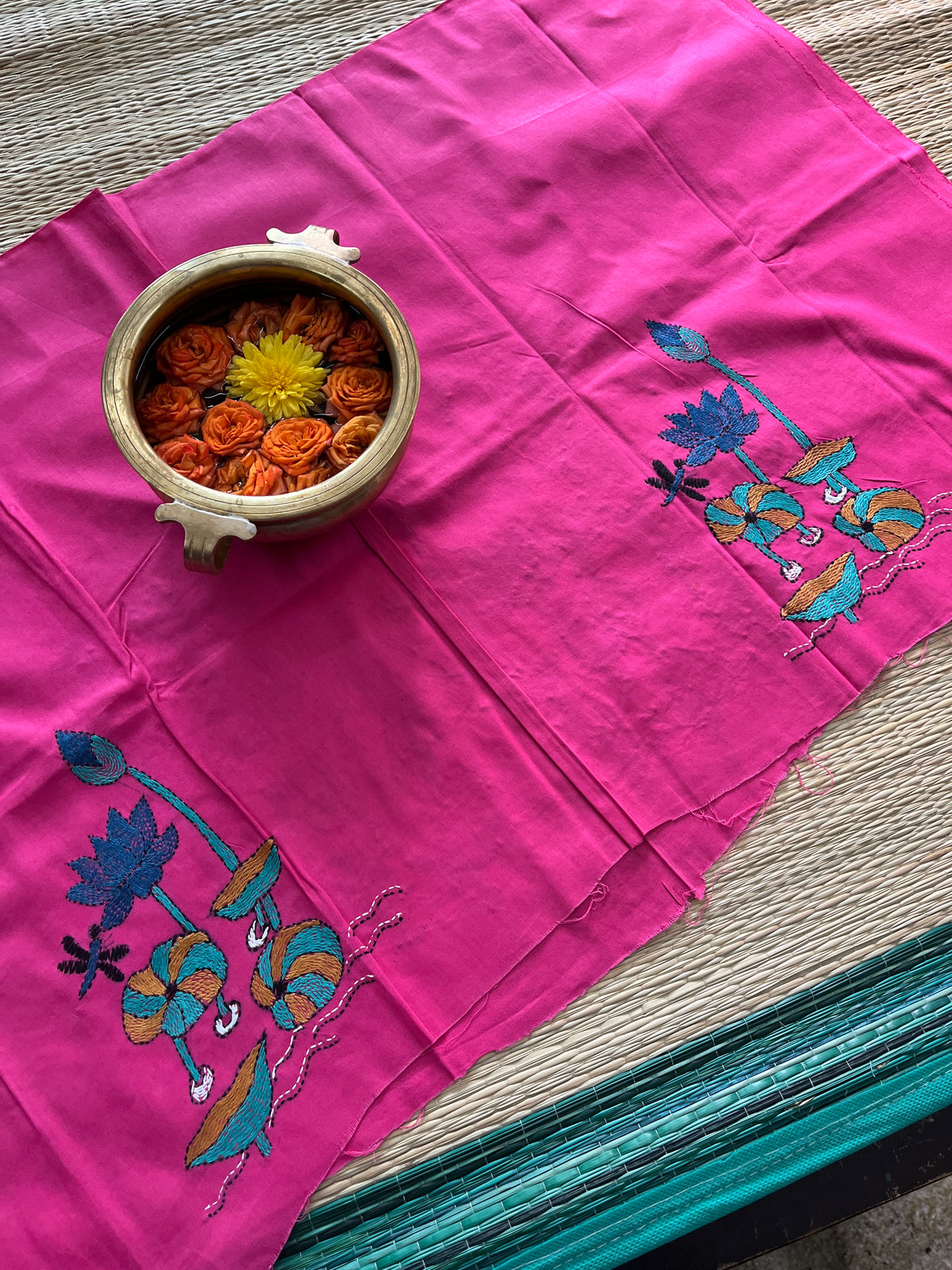 DKBP85 Designer Kanthawork Blouse Piece