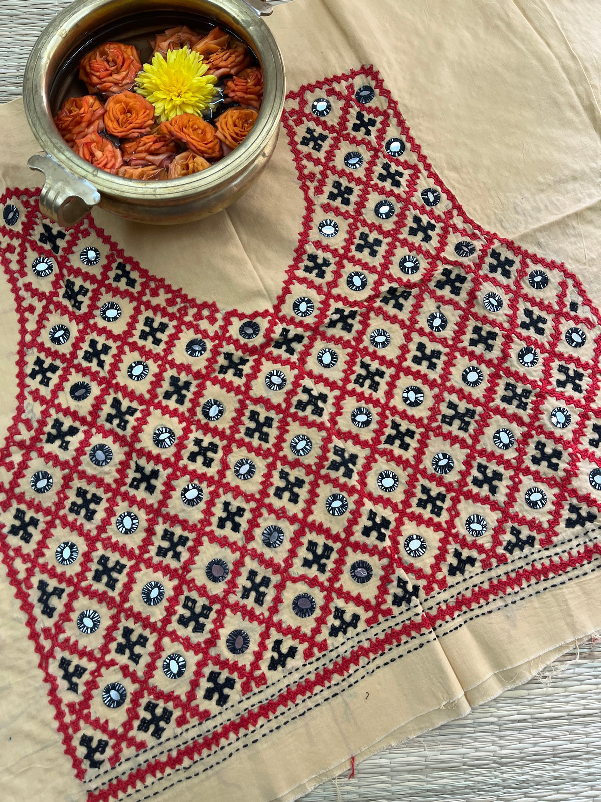 Grand Kutchwork Blouse Piece