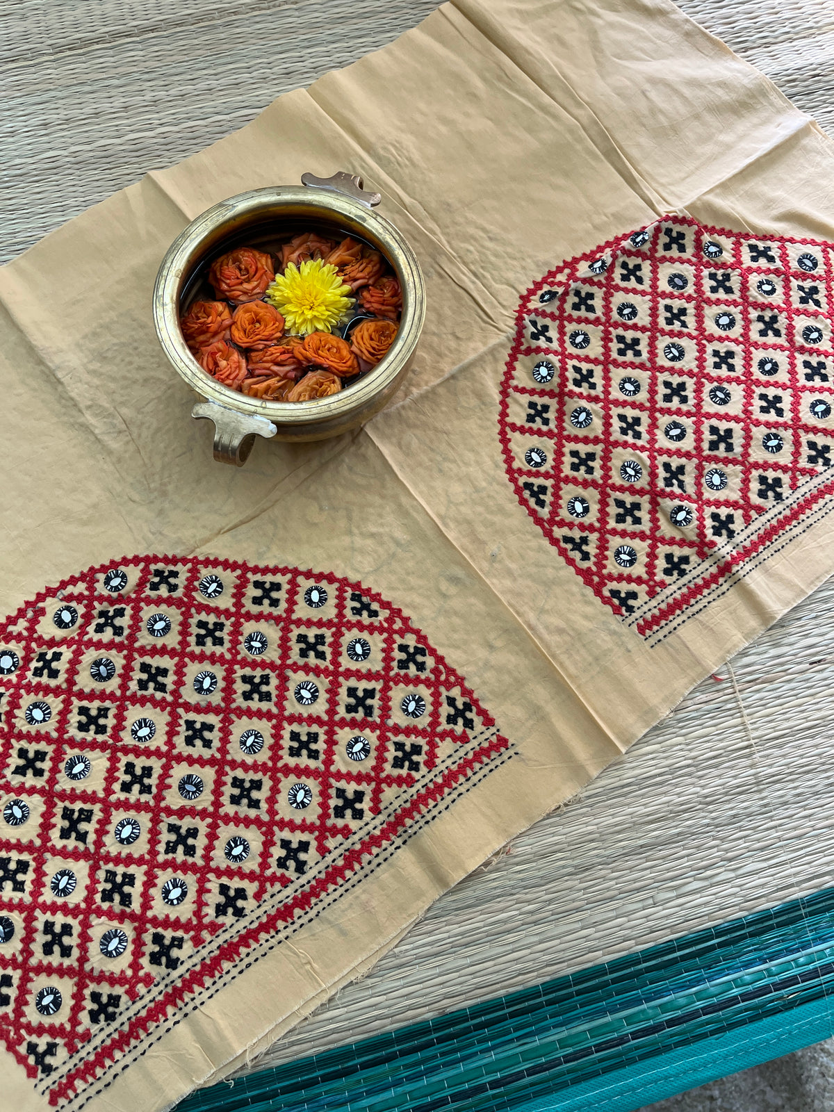 Grand Kutchwork Blouse Piece