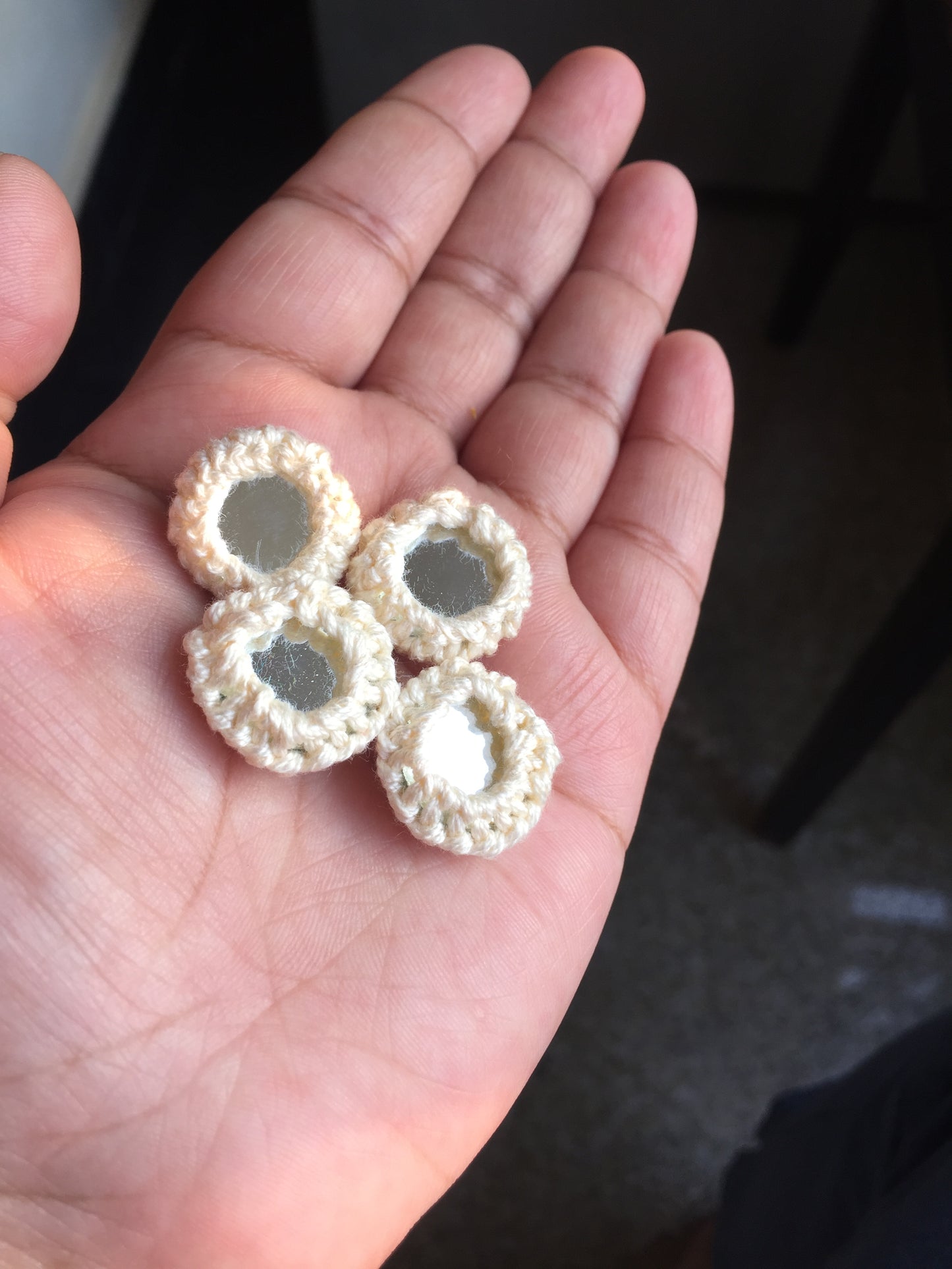 CREAM Mini Mirror Buttons