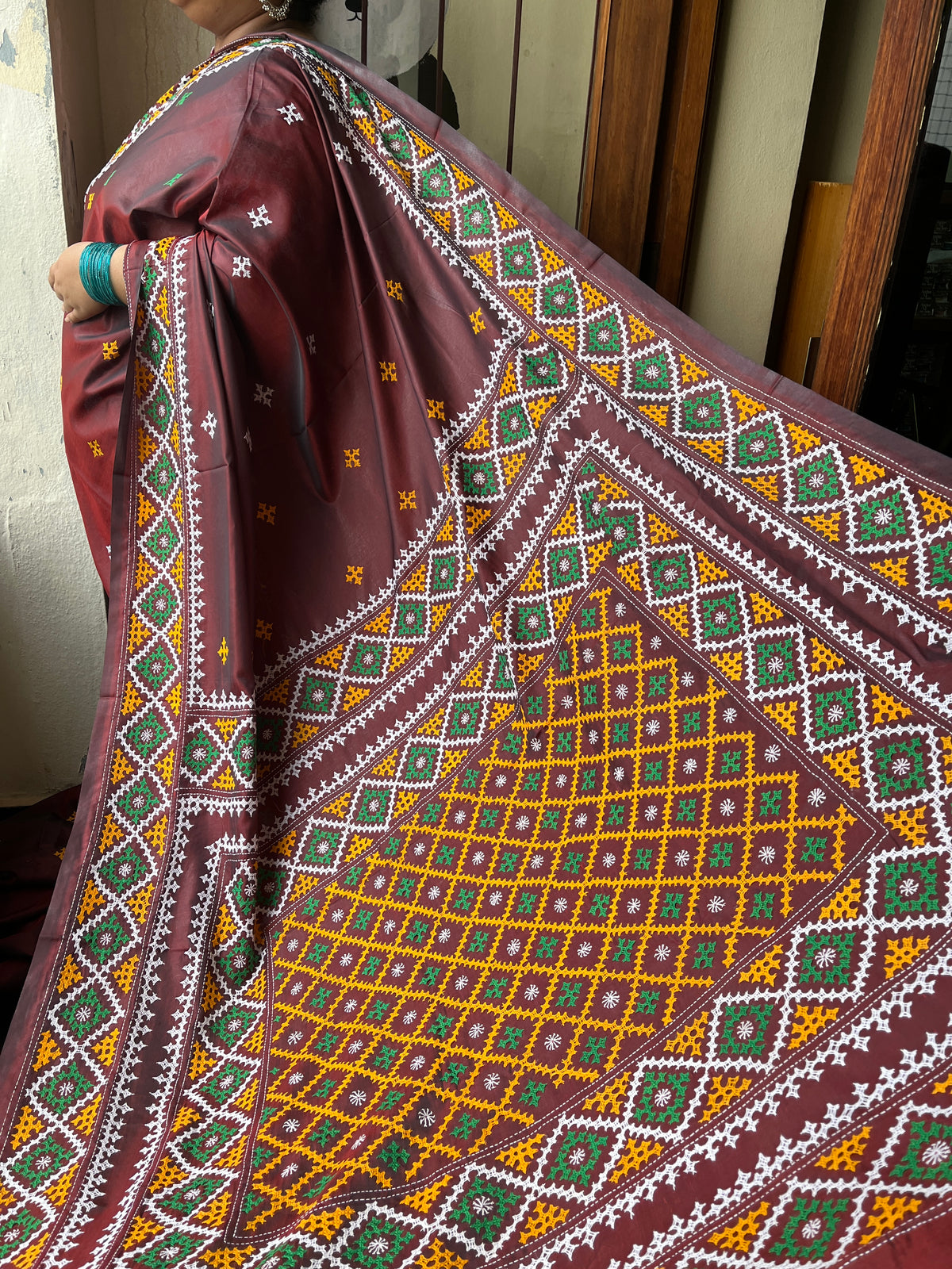 RIWAYAT Kutchwork Saree