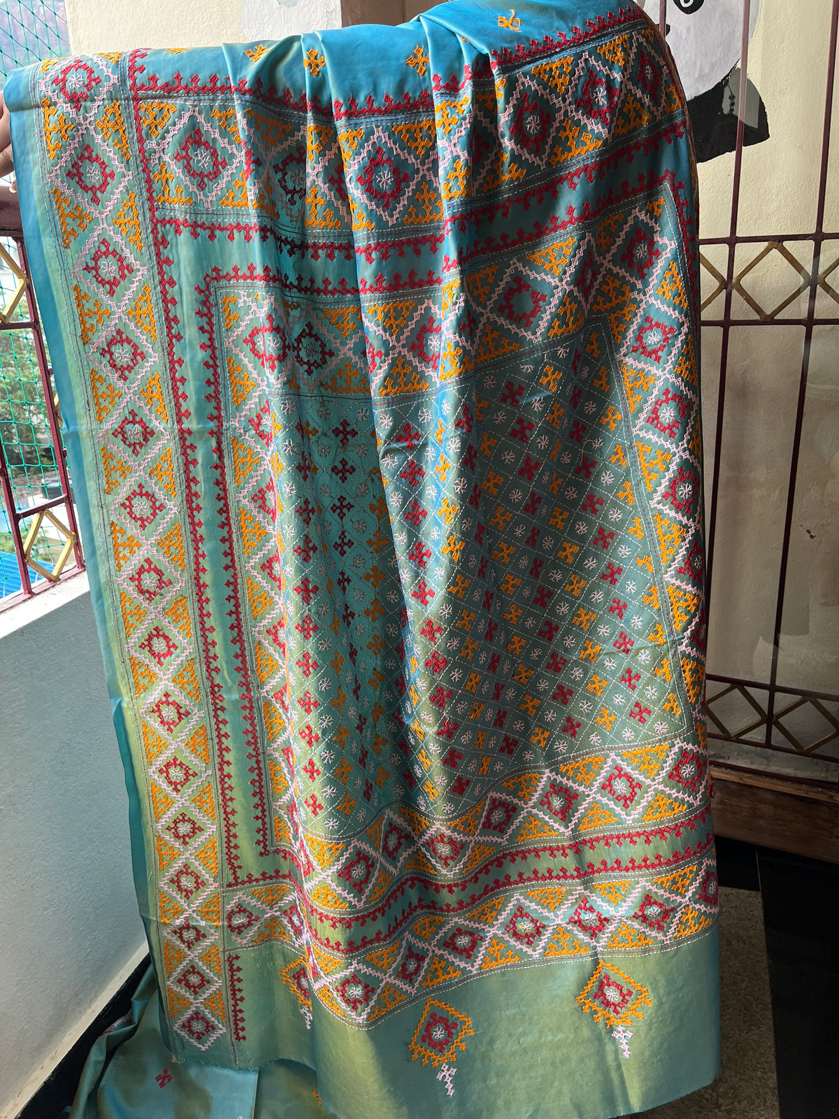 ELEGANT Kutchwork Saree