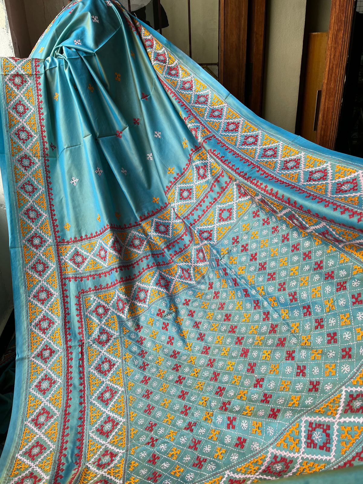 ELEGANT Kutchwork Saree