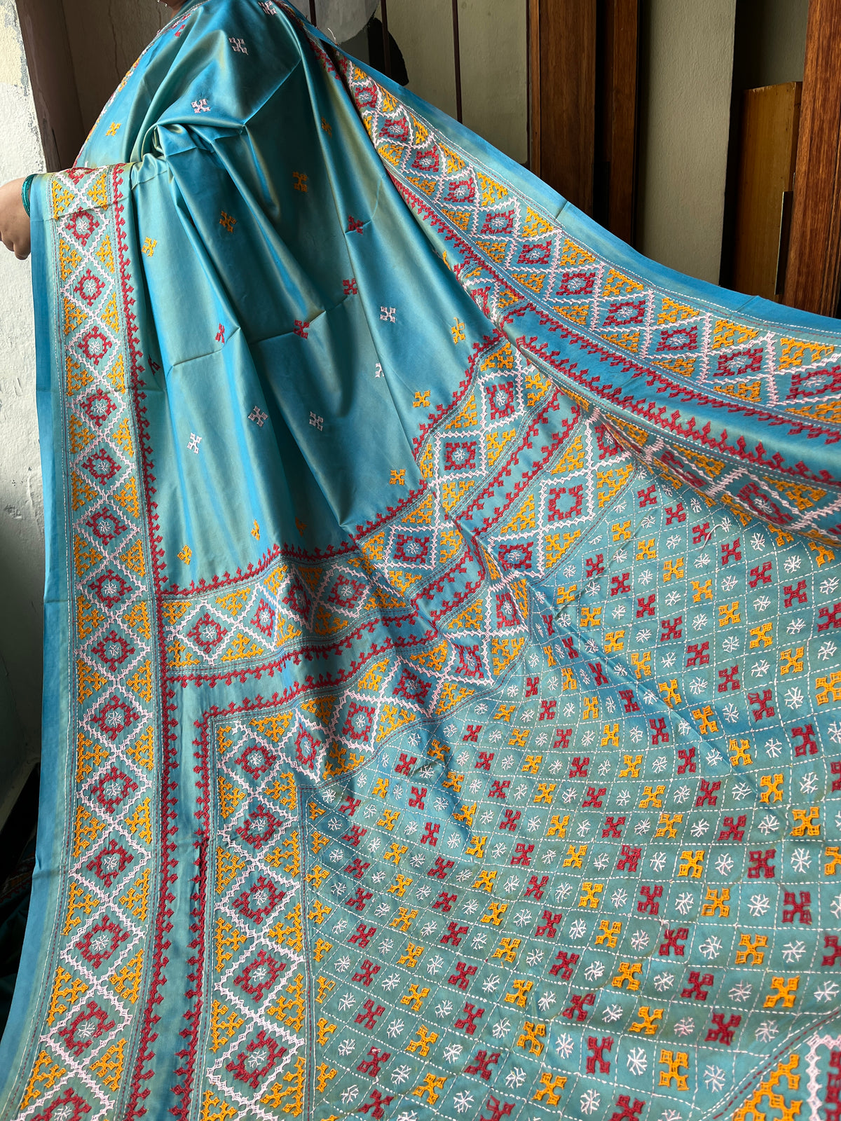 ELEGANT Kutchwork Saree