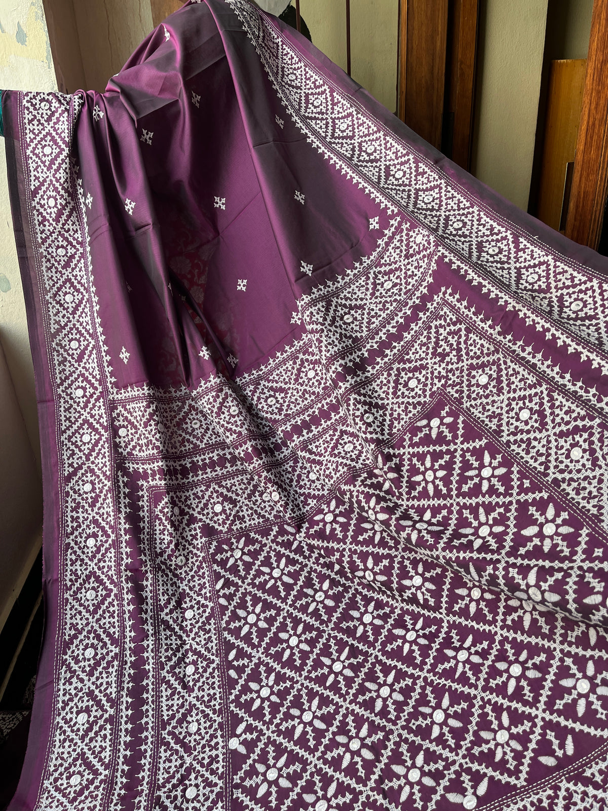 LAAJWAAB Kutchwork Saree