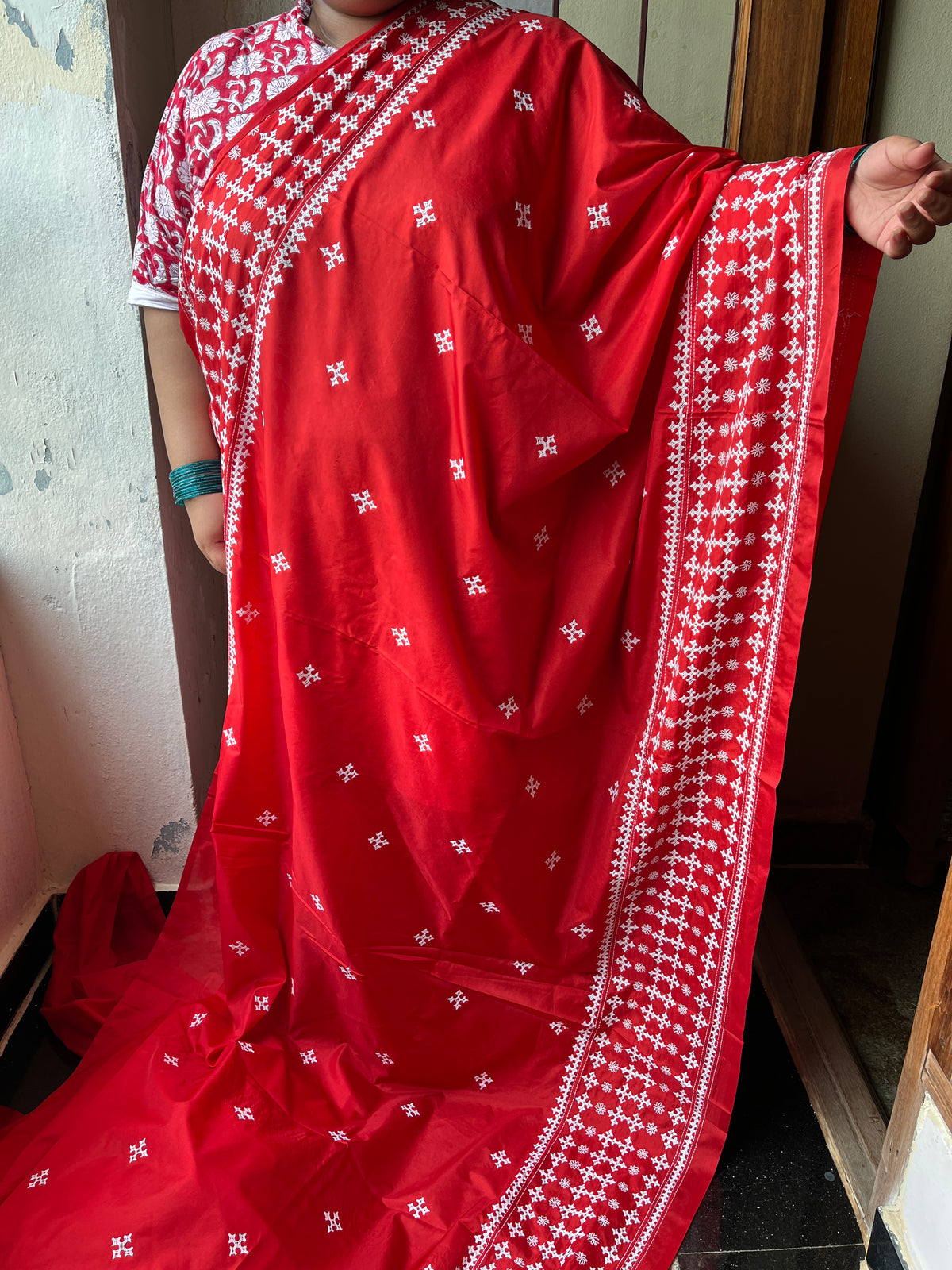 HOT Kutchwork Saree