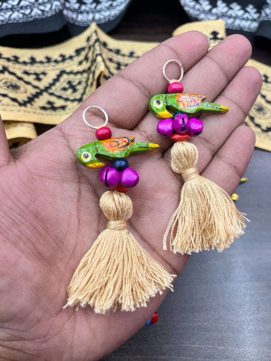 Parrot Tassels