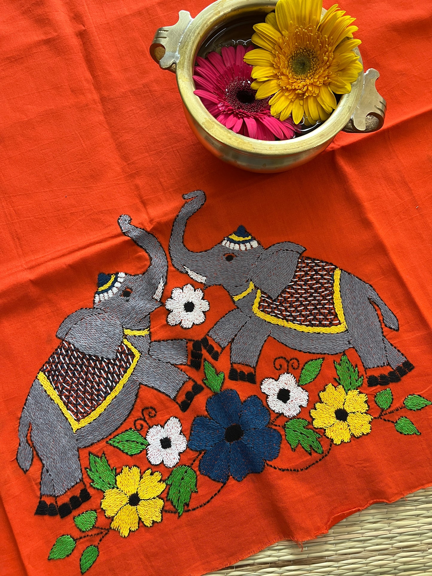 DKBP7 Designer Kanthawork Blouse Piece
