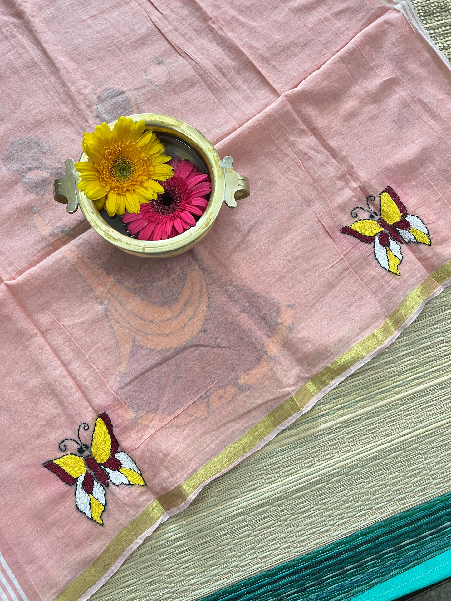 DKBP39 Designer Kanthawork Blouse Piece
