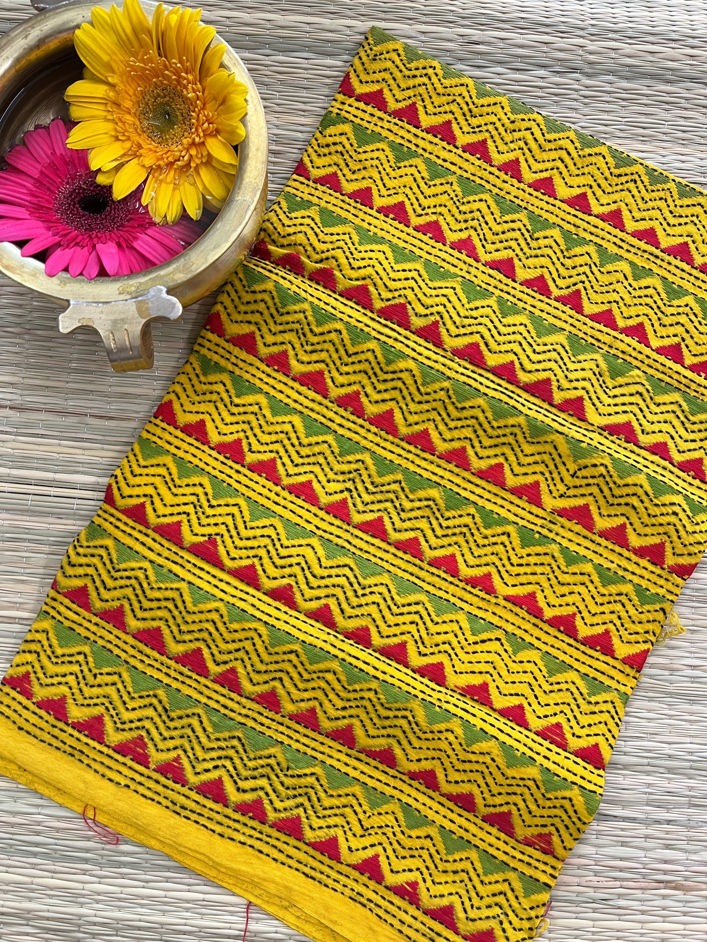 AKBP9 Allover Kanthawork Blouse Piece