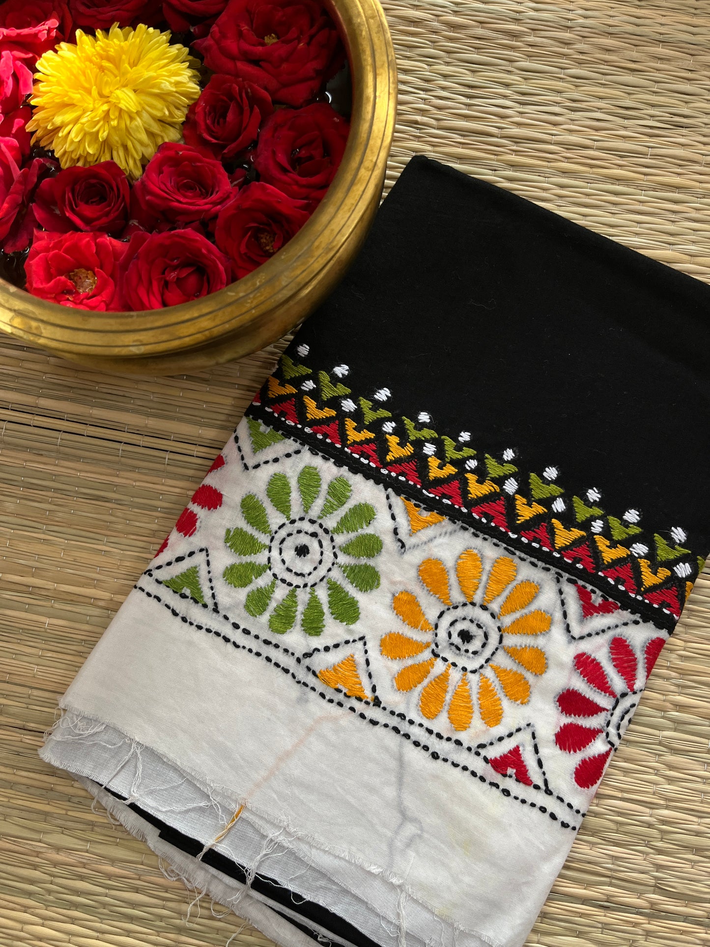 DKABP46 Dual Color Kanthawork Blouse Piece