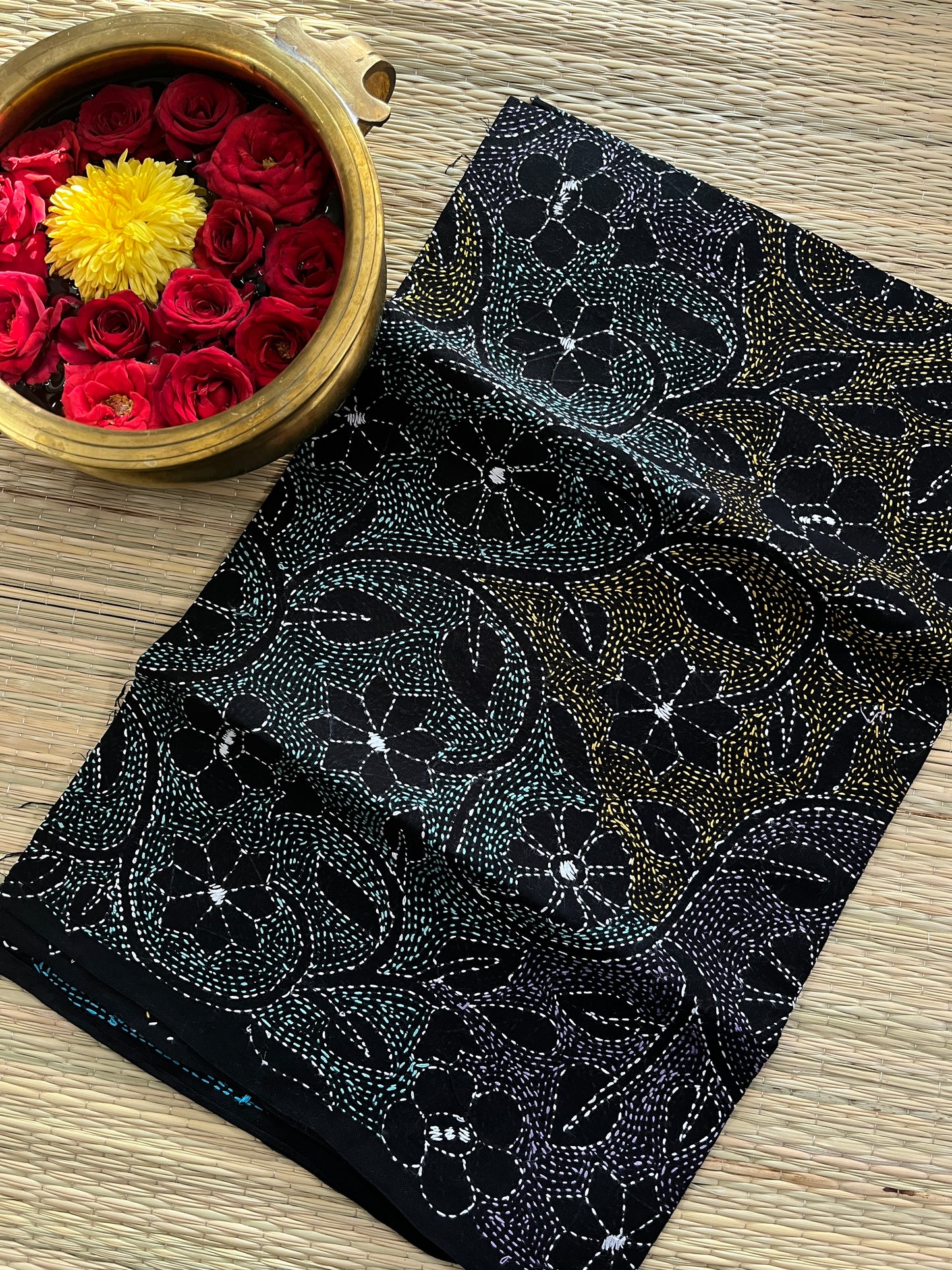 AKBP86 Allover Kanthawork Blouse Piece