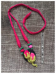 Gulaab Crochet Neckpiece