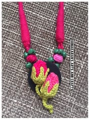 Gulaab Crochet Neckpiece